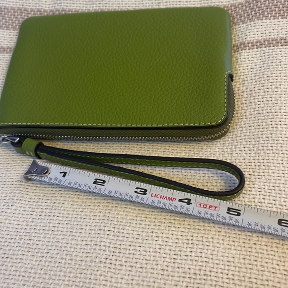 NWOT Coach Green Wristlet - Picture 10 of 10